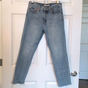 ❌SOLD❌ Levi's High-Rise Straight Leg Wedgie Jean